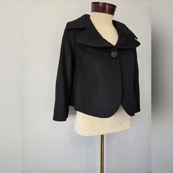 TOBIAS NWT 100% Wool Cropped Black Women's Jacket. Size 2 - Picture 2 of 16